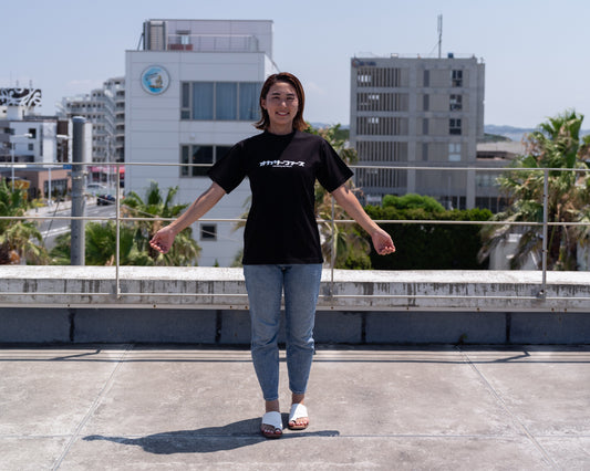 カタカナロゴTEE (ブラック)