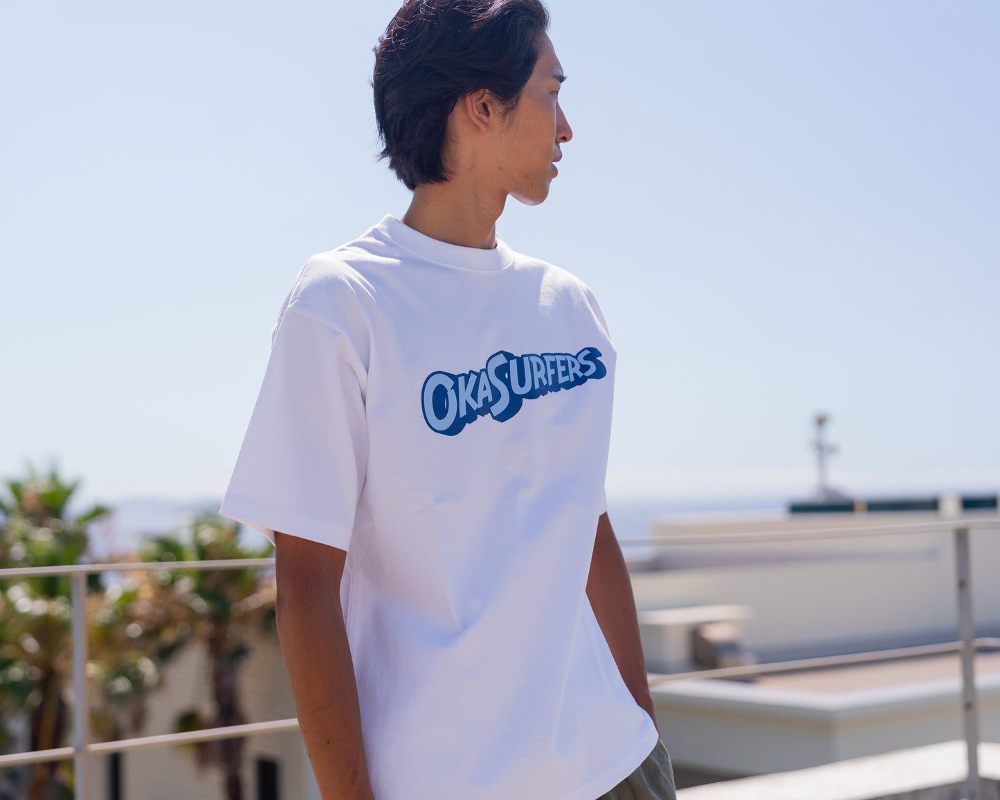 OKASURFERS TEE (ホワイト)